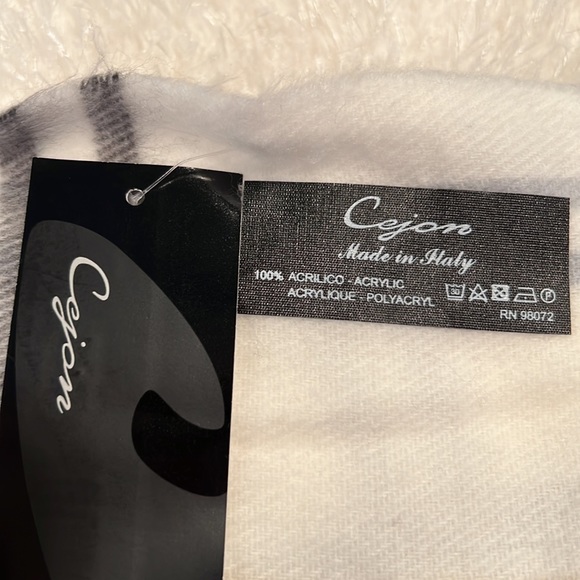 Cejon-Twisted Fringe-Cold Weather-Plaid Oblong Scarf-Made in Italy-NWT - Picture 4 of 4